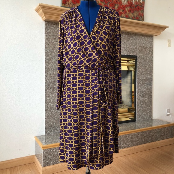 Vicky Tiel Dresses & Skirts - NWOT Vicky Tiel True Wrap Dress